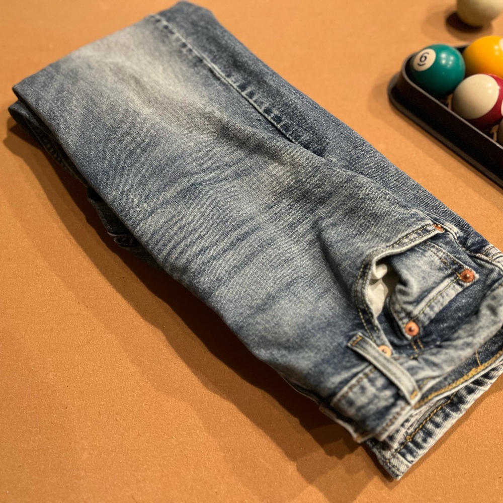 LEVI’S 514 Men’s Blue Jeans